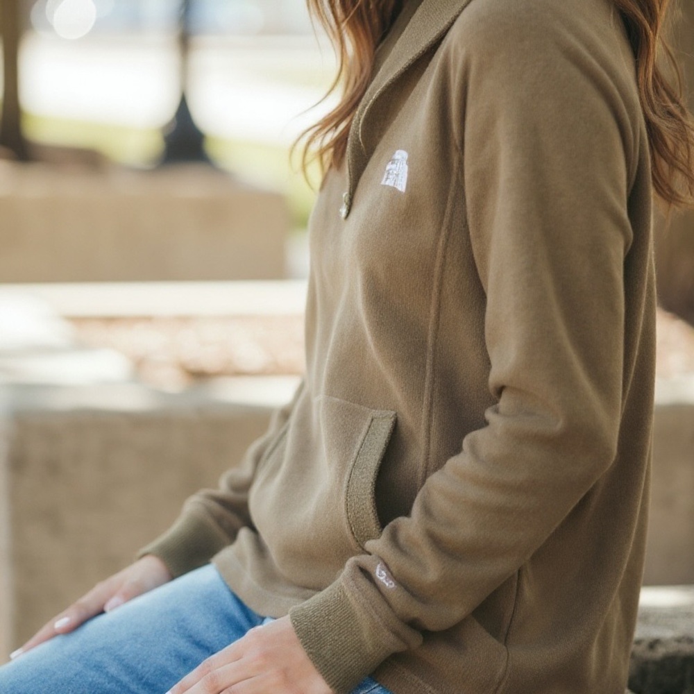 The North Face Lite Brown Fleece Pullover Women’s M Ribbed Trim Collar and Cuffs - Picture 6 of 9